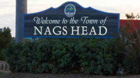 Nags_Head_town_welcome